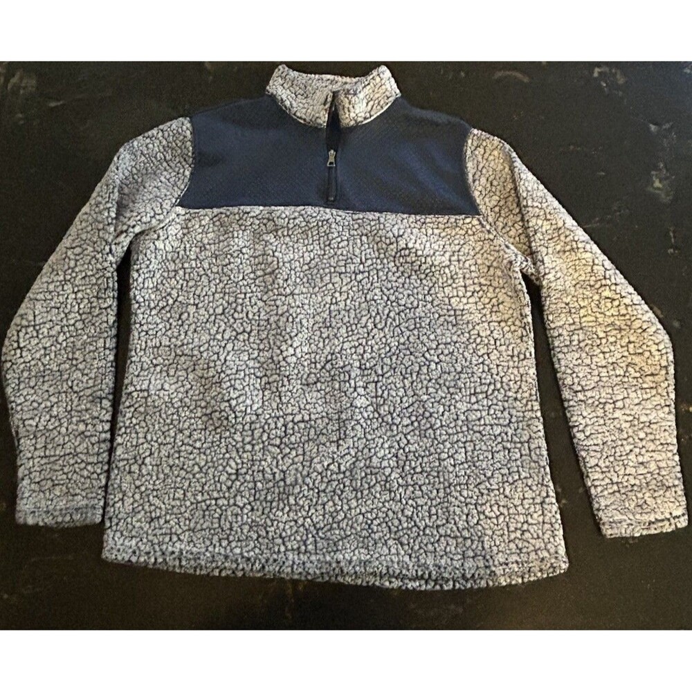 Athletic XL winter style blue quilted and wooly long sleeve Half Zip pullover